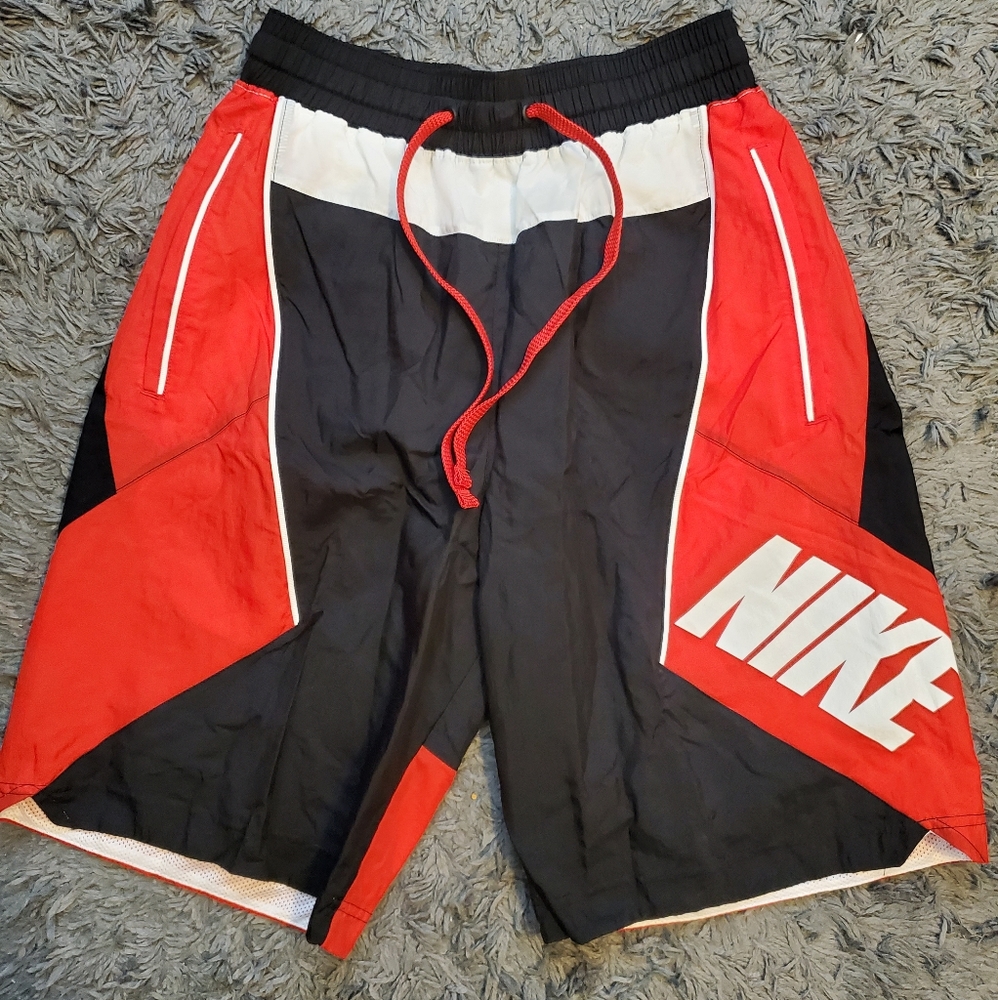 Nike basketball throwback shorts